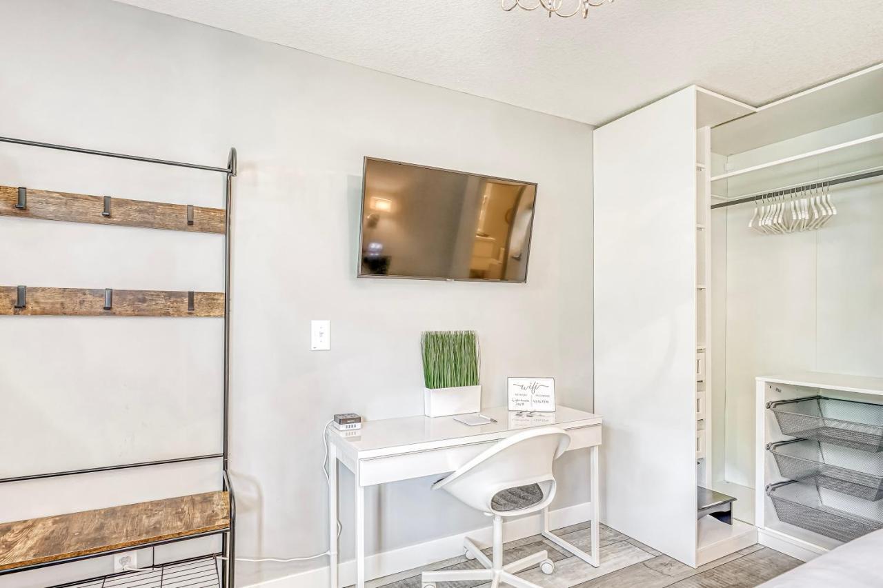 Lighthouse Kitchen Suites Near Auburn Waterloo I-69 Exit 334 Ngoại thất bức ảnh